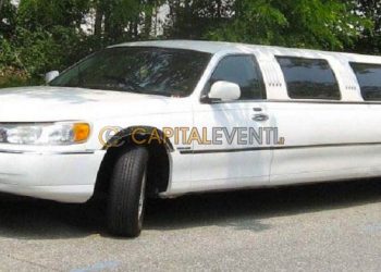 Organizzare una festa di 18 anni in limousine